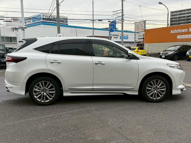 ハリアー プログレス　サンルーフ　モデリスタエアロ　メーカーナビＴＶ　パノラミックビュー　ＪＢＬサウンド　ドライブレコーダー　ＥＴＣ　プリクラッシュセーフティ　レーンキープ　パワーバックドア　クリアランスソナー　買取車両（44枚目）