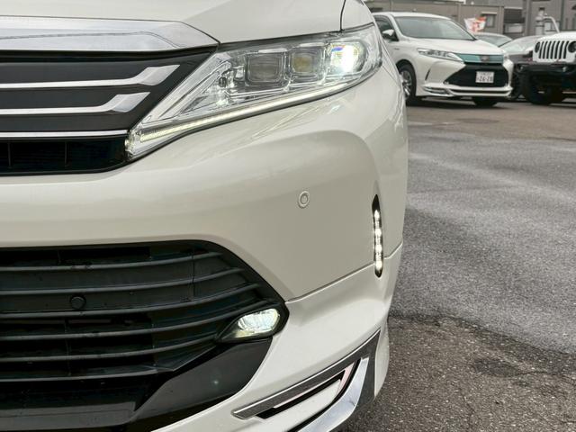 ハリアー プログレス　サンルーフ　モデリスタエアロ　メーカーナビＴＶ　パノラミックビュー　ＪＢＬサウンド　ドライブレコーダー　ＥＴＣ　プリクラッシュセーフティ　レーンキープ　パワーバックドア　クリアランスソナー　買取車両（50枚目）