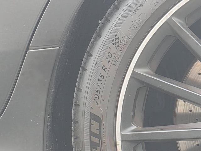 GT 4ドアクーペ 43 4マチック+ ライドコントロール+パッケージ 1オーナー AMGライドコントロールプラスPKG エアバランスPKG マッドブラックラッピング Burmester 純正ナビ 純正ドライブレコーダー パノラマビュー キャリパー塗装(AMGイエロー)(58枚目)