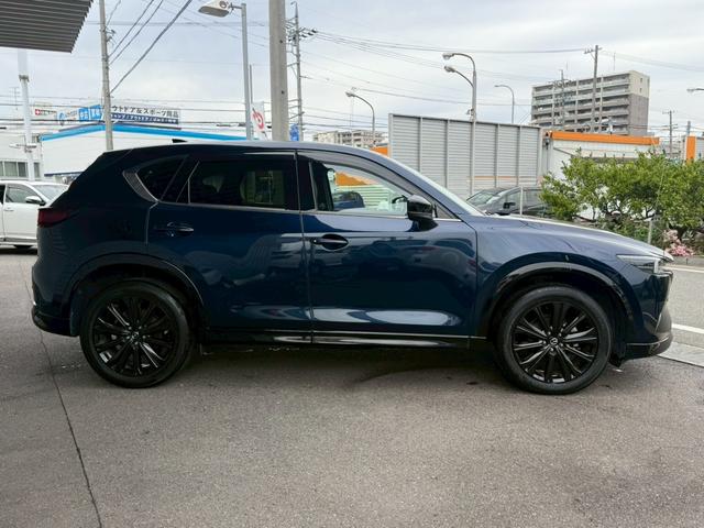 ＣＸ－５ ＸＤ　スポーツアピアランス　１０．２５型マツダコネクトナビＴＶ　３６０度ビューモニター　ＥＴＣ　本革　シートヒーター　シートメモリー　ステアリングヒーター　ＢＳＭ　ＨＵＤ　ワイヤレス充電　デジタルインナーミラー　スマートブレーキ（44枚目）