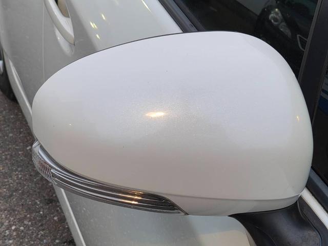 プリウス Ｓ　後期モデル　純正ＨＤＤナビ　ＣＤＤＶＤ再生可　バックカメラ　フロントカメラ　ＥＴＣ　スマートキー　イモビライザー　ステアリングリモコン　フォグランプ　ユーザー買取（46枚目）