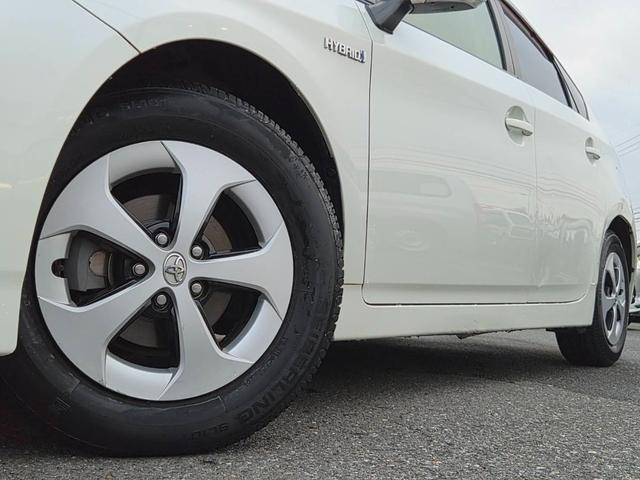 プリウス Ｓ　後期モデル　純正ＨＤＤナビ　ＣＤＤＶＤ再生可　バックカメラ　フロントカメラ　ＥＴＣ　スマートキー　イモビライザー　ステアリングリモコン　フォグランプ　ユーザー買取（52枚目）