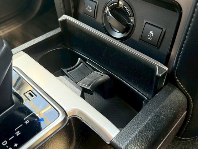 ランドクルーザープラド 　サンルーフ　リフトアップ　Ｍ／Ｔタイヤ（ＹＯＫＯＨＡＭＡ２０２５年製）　アルパイン９型ナビＴＶ　バックカメラ　前後ドライブレコーダー　ＥＴＣ　本革　ベンチレーション　クリアランスソナー　プリクラッシュ（34枚目）