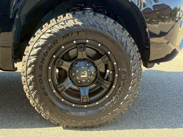 ランドクルーザープラド 　サンルーフ　リフトアップ　Ｍ／Ｔタイヤ（ＹＯＫＯＨＡＭＡ２０２５年製）　アルパイン９型ナビＴＶ　バックカメラ　前後ドライブレコーダー　ＥＴＣ　本革　ベンチレーション　クリアランスソナー　プリクラッシュ（56枚目）