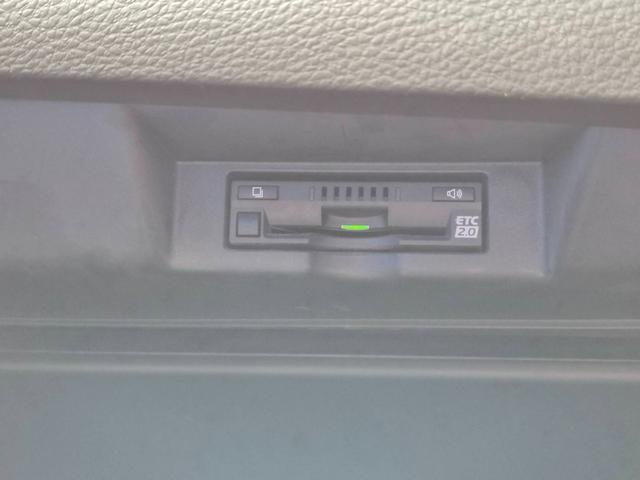 ハリアーハイブリッド プログレス　メタル　アンド　レザーパッケージ　ＴＲＤエアロ　サンルーフ　純正９型ナビＴＶ　パノラミックビュー　ＪＢＬサウンド　ＥＴＣ　茶革　シートヒーター　ベンチレーション　パワーシート　パワーバックドア　クリアランスソナー　セーフティセンス（10枚目）