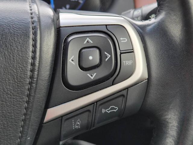 ハリアーハイブリッド プログレス　メタル　アンド　レザーパッケージ　ＴＲＤエアロ　サンルーフ　純正９型ナビＴＶ　パノラミックビュー　ＪＢＬサウンド　ＥＴＣ　茶革　シートヒーター　ベンチレーション　パワーシート　パワーバックドア　クリアランスソナー　セーフティセンス（14枚目）