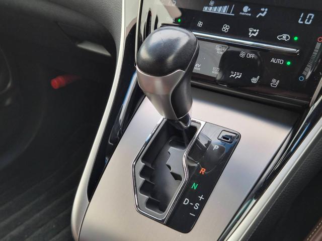 ハリアーハイブリッド プログレス　メタル　アンド　レザーパッケージ　ＴＲＤエアロ　サンルーフ　純正９型ナビＴＶ　パノラミックビュー　ＪＢＬサウンド　ＥＴＣ　茶革　シートヒーター　ベンチレーション　パワーシート　パワーバックドア　クリアランスソナー　セーフティセンス（16枚目）