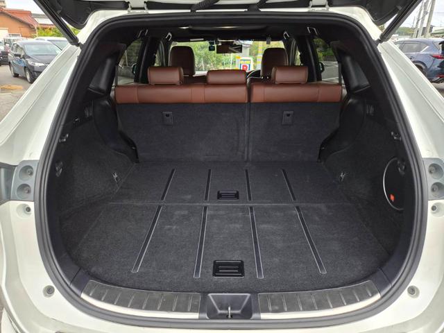 ハリアーハイブリッド プログレス　メタル　アンド　レザーパッケージ　ＴＲＤエアロ　サンルーフ　純正９型ナビＴＶ　パノラミックビュー　ＪＢＬサウンド　ＥＴＣ　茶革　シートヒーター　ベンチレーション　パワーシート　パワーバックドア　クリアランスソナー　セーフティセンス（22枚目）