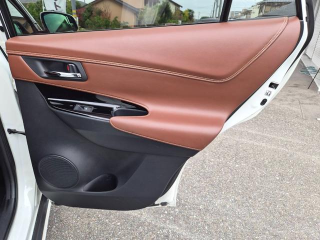 ハリアーハイブリッド プログレス　メタル　アンド　レザーパッケージ　ＴＲＤエアロ　サンルーフ　純正９型ナビＴＶ　パノラミックビュー　ＪＢＬサウンド　ＥＴＣ　茶革　シートヒーター　ベンチレーション　パワーシート　パワーバックドア　クリアランスソナー　セーフティセンス（28枚目）