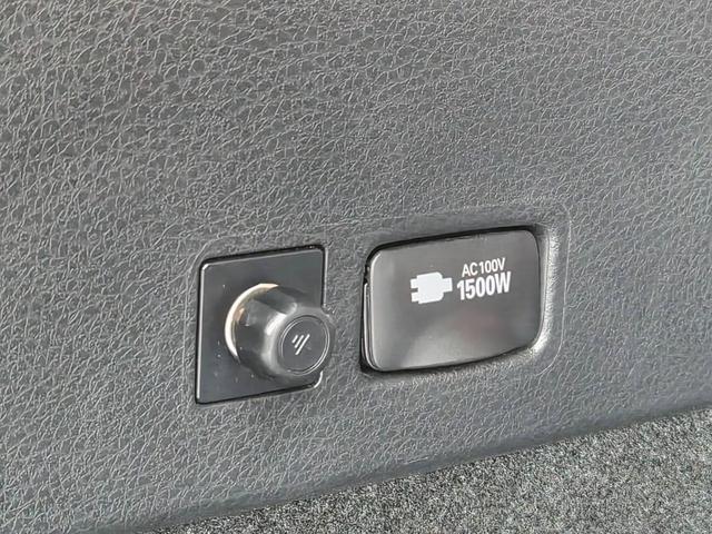 ハリアーハイブリッド プログレス　メタル　アンド　レザーパッケージ　ＴＲＤエアロ　サンルーフ　純正９型ナビＴＶ　パノラミックビュー　ＪＢＬサウンド　ＥＴＣ　茶革　シートヒーター　ベンチレーション　パワーシート　パワーバックドア　クリアランスソナー　セーフティセンス（38枚目）