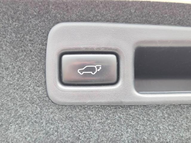 ハリアーハイブリッド プログレス　メタル　アンド　レザーパッケージ　ＴＲＤエアロ　サンルーフ　純正９型ナビＴＶ　パノラミックビュー　ＪＢＬサウンド　ＥＴＣ　茶革　シートヒーター　ベンチレーション　パワーシート　パワーバックドア　クリアランスソナー　セーフティセンス（39枚目）