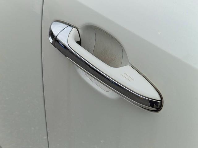 ハリアーハイブリッド プログレス　メタル　アンド　レザーパッケージ　ＴＲＤエアロ　サンルーフ　純正９型ナビＴＶ　パノラミックビュー　ＪＢＬサウンド　ＥＴＣ　茶革　シートヒーター　ベンチレーション　パワーシート　パワーバックドア　クリアランスソナー　セーフティセンス（56枚目）