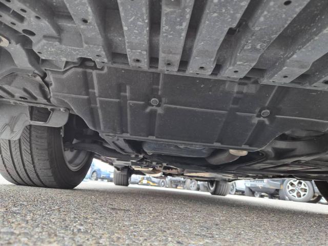 ハリアーハイブリッド プログレス　メタル　アンド　レザーパッケージ　ＴＲＤエアロ　サンルーフ　純正９型ナビＴＶ　パノラミックビュー　ＪＢＬサウンド　ＥＴＣ　茶革　シートヒーター　ベンチレーション　パワーシート　パワーバックドア　クリアランスソナー　セーフティセンス（65枚目）