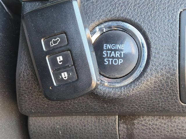 ハリアー プレミアム　サンルーフ　モデリスタエアロ　９型ナビＴＶ　バックカメラ　　ビルトインＥＴＣ　パワーバックドア　パワーシート　プリクラッシュセーフティ　追従型クルーズコントロール　レーンキープアシスト　後期モデル（15枚目）