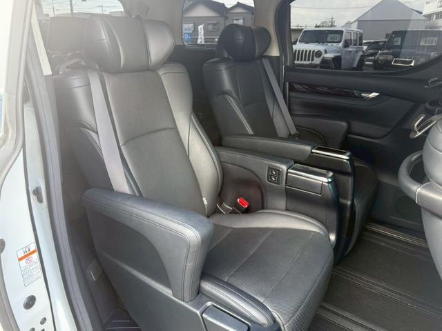 アルファード 2.5S Cパッケージ サンルーフ モデリスタエアロ 10型ナビTV 12.1型フリップダウンモニター デジタルインナーミラー バックカメラ CDDVD再生可 両側パワースライド シートヒーター ベンチレーション BSM(17枚目)