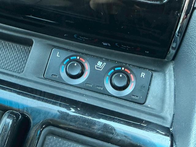 アルファード 2.5S Cパッケージ サンルーフ モデリスタエアロ 10型ナビTV 12.1型フリップダウンモニター デジタルインナーミラー バックカメラ CDDVD再生可 両側パワースライド シートヒーター ベンチレーション BSM(34枚目)