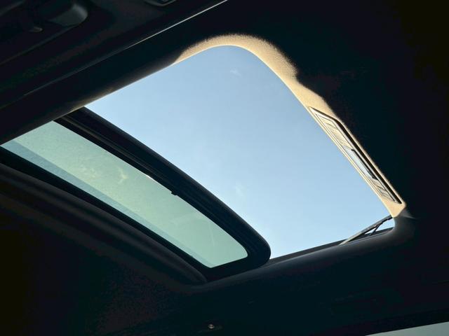 ヴェルファイア ２．５Ｚ　Ｇエディション　ワンオーナー　サンルーフ　アルパインＢＩＧＸ　バックカメラ　ドライブレコーダー　ＥＴＣ　両側パワースライドドア　パワーシート　シートメモリー　ステアリングヒーター　クリアランスソナー　ユーザー買取（6枚目）