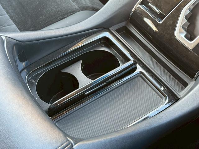 ヴェルファイア ２．５Ｚ　Ｇエディション　ワンオーナー　サンルーフ　アルパインＢＩＧＸ　バックカメラ　ドライブレコーダー　ＥＴＣ　両側パワースライドドア　パワーシート　シートメモリー　ステアリングヒーター　クリアランスソナー　ユーザー買取（37枚目）