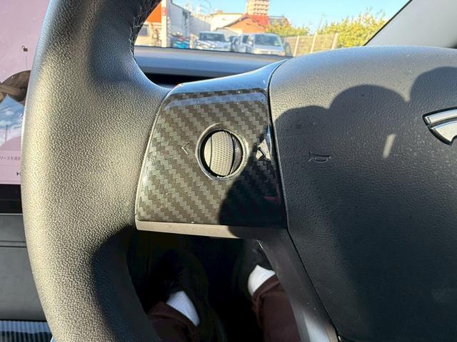 【ステアリング周り】内装コンディションは良好、程度には自信がございます。