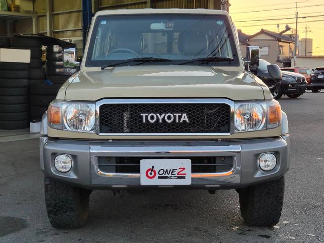 ランドクルーザー７０ バン　ＢＦグッドリッチＡ／Ｔタイヤ（２６５／７０Ｒ１６）　純正ナビＴＶ　ドライブレコーダー　ＥＴＣ　社外１６インチホイール　キーレスエントリー　イモビライザー　サイドバイザー　フォグランプ　３０周年記念（34枚目）