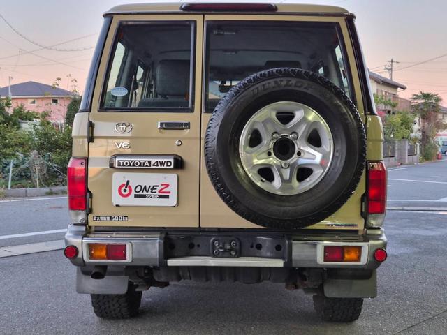ランドクルーザー７０ バン　ＢＦグッドリッチＡ／Ｔタイヤ（２６５／７０Ｒ１６）　純正ナビＴＶ　ドライブレコーダー　ＥＴＣ　社外１６インチホイール　キーレスエントリー　イモビライザー　サイドバイザー　フォグランプ　３０周年記念（39枚目）