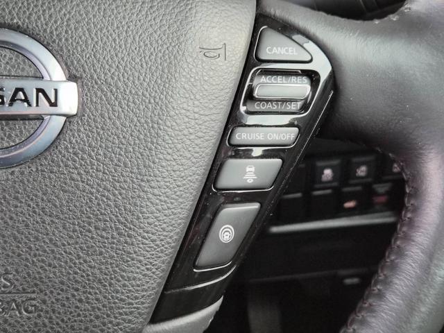 エルグランド ２５０ハイウェイスタープレミアム　純正１０型ナビＴＶ　フリップダウンモニター　アラウンドビューモニター　ＥＴＣ　両側パワースライドドア　パワーバックドア　レザーシート　シートヒーター　衝突軽減　レーダークルーズ（13枚目）