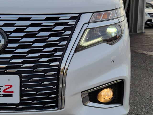 エルグランド ２５０ハイウェイスタープレミアム　純正１０型ナビＴＶ　フリップダウンモニター　アラウンドビューモニター　ＥＴＣ　両側パワースライドドア　パワーバックドア　レザーシート　シートヒーター　衝突軽減　レーダークルーズ（48枚目）