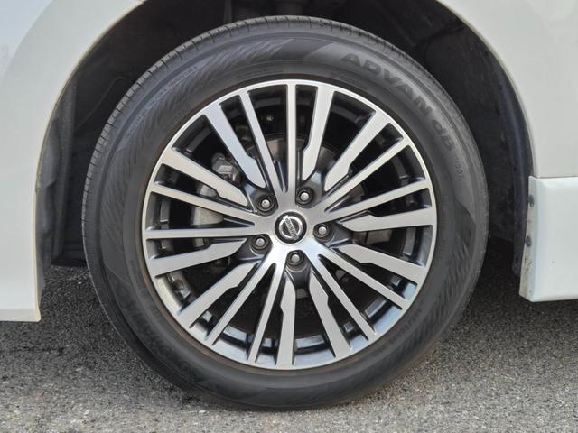 エルグランド ２５０ハイウェイスタープレミアム　純正１０型ナビＴＶ　フリップダウンモニター　アラウンドビューモニター　ＥＴＣ　両側パワースライドドア　パワーバックドア　レザーシート　シートヒーター　衝突軽減　レーダークルーズ（51枚目）