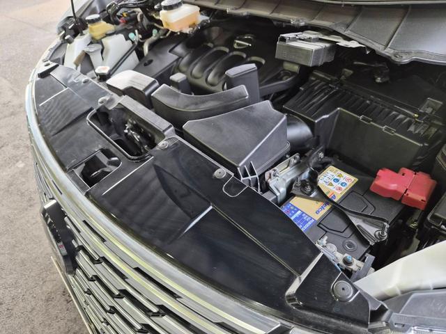 エルグランド ２５０ハイウェイスタープレミアム　純正１０型ナビＴＶ　フリップダウンモニター　アラウンドビューモニター　ＥＴＣ　両側パワースライドドア　パワーバックドア　レザーシート　シートヒーター　衝突軽減　レーダークルーズ（63枚目）