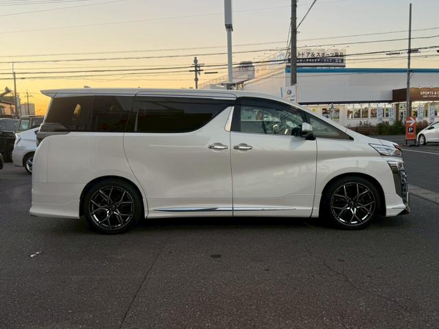 ヴェルファイア ２．５Ｚ　Ｇエディション　モデリスタエアロ　純正１０型ナビＴＶ　１２．１型後席モニター　デジタルインナーミラー　ＥＴＣ　ベンチレーション　両側パワースライドドア　パワーバックドア　３眼ＬＥＤ　レオニス２０ｉｎアルミ（46枚目）