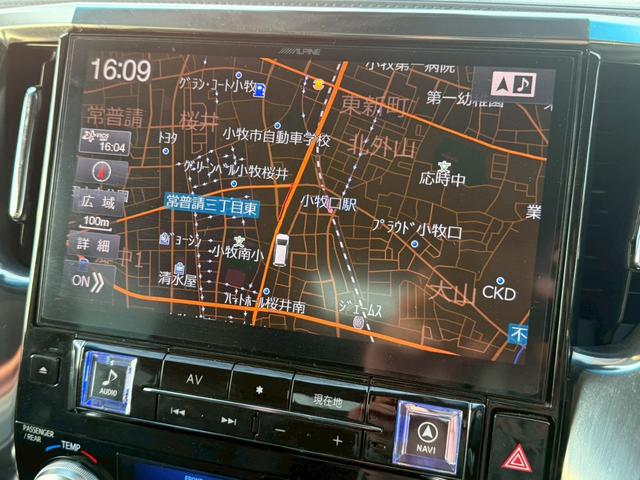 アルファード ２．５Ｓ　Ｃパッケージ　モデリスタエアロ　サンルーフ　アルパイン１１型ナビＴＶ　アルパイン１２．８型後席モニター　ＥＴＣ　両側パワースライドドア　ベンチレーション　セーフティセンス　パワーバックドア　３眼ＬＥＤ（7枚目）