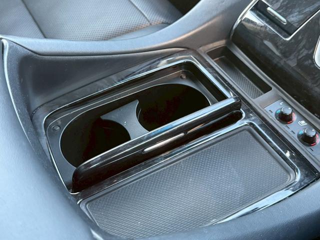 アルファード ２．５Ｓ　Ｃパッケージ　モデリスタエアロ　サンルーフ　アルパイン１１型ナビＴＶ　アルパイン１２．８型後席モニター　ＥＴＣ　両側パワースライドドア　ベンチレーション　セーフティセンス　パワーバックドア　３眼ＬＥＤ（31枚目）