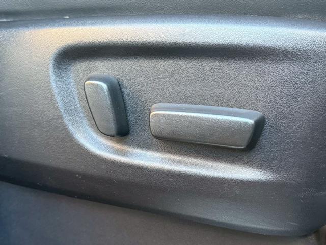 アルファード ２．５Ｓ　Ｃパッケージ　モデリスタエアロ　サンルーフ　アルパイン１１型ナビＴＶ　アルパイン１２．８型後席モニター　ＥＴＣ　両側パワースライドドア　ベンチレーション　セーフティセンス　パワーバックドア　３眼ＬＥＤ（32枚目）