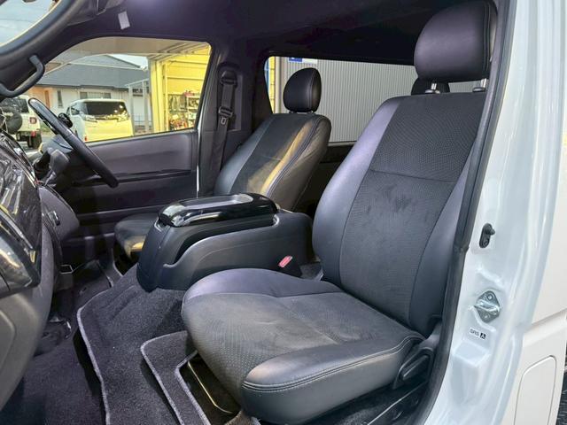 ハイエースバン スーパーＧＬ　ダークプライムＩＩ　両側パワースライドドア　地デジナビ　バックカメラ　スマートキー　ベッドキット　セーフティセンス　Ｗエアバック　ＬＥＤヘッドランプ　ＬＥＤフォグランプ　フロントスポイラー　社外１６ｉｎＡＷ（12枚目）