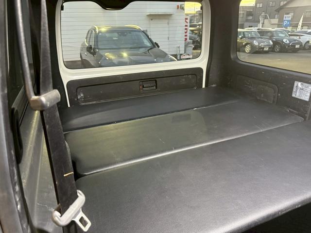 ハイエースバン スーパーＧＬ　ダークプライムＩＩ　両側パワースライドドア　地デジナビ　バックカメラ　スマートキー　ベッドキット　セーフティセンス　Ｗエアバック　ＬＥＤヘッドランプ　ＬＥＤフォグランプ　フロントスポイラー　社外１６ｉｎＡＷ（26枚目）