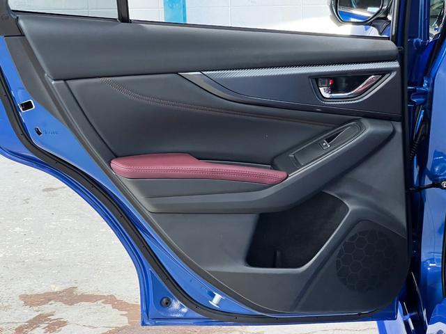 レヴォーグ ＳＴＩスポーツ　ＥＸ　大型ナビディスプレイ／アダプティブクルーズコントロール／全周囲カメラ／本革パワーシート／ＢＬＩＴＺ車高調整サスペンション／ＫＵＨＬ　Ｒａｃｉｎｇフラップタイプエアロ／マフラー／ＶＥＲＺ１９インチ（10枚目）