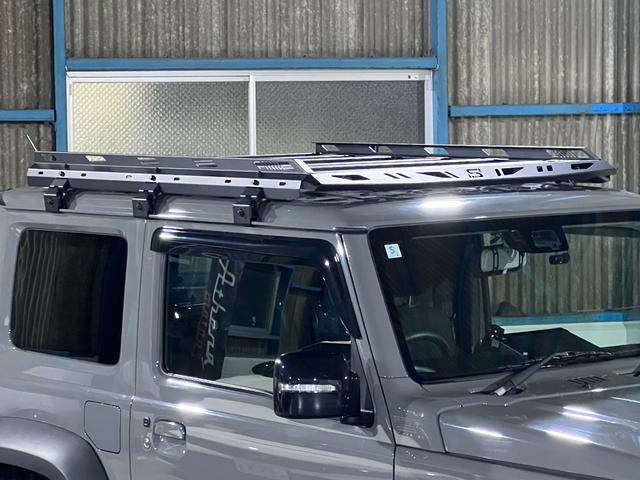 ジムニーシエラ ＪＣ　９インチディスプレイオーディオ／Ａｐｐｌｅ　ｃａｒｐｌａｙ／デルタフォースアルミ／ＤＵＮＬＯＰマッドテレーンタイヤ／バックカメラ／ＥＴＣ／デジタルインナーミラー／フルエアロ／車検対応マフラー（6枚目）