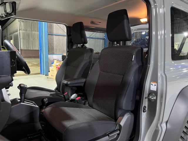 ジムニーシエラ ＪＣ　９インチディスプレイオーディオ／Ａｐｐｌｅ　ｃａｒｐｌａｙ／デルタフォースアルミ／ＤＵＮＬＯＰマッドテレーンタイヤ／バックカメラ／ＥＴＣ／デジタルインナーミラー／フルエアロ／車検対応マフラー（8枚目）