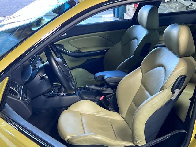 M3 M3クーペ M3クーペ(5名)左ハンドル/6速MT/サンルーフ/フェニックスイエロー/直列6気筒エンジン/BBS18インチアルミホイール/ETC/イエローレザー内装(3枚目)