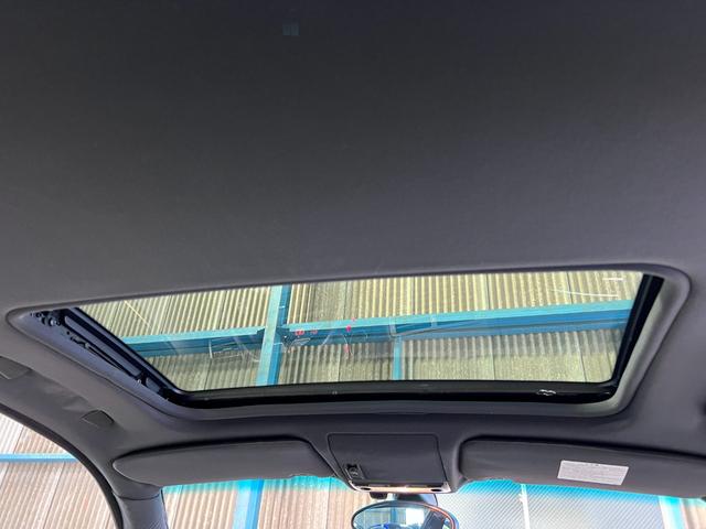 M3 M3クーペ M3クーペ(5名)左ハンドル/6速MT/サンルーフ/フェニックスイエロー/直列6気筒エンジン/BBS18インチアルミホイール/ETC/イエローレザー内装(9枚目)