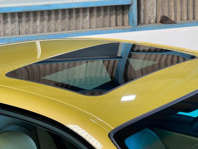 M3 M3クーペ M3クーペ(5名)左ハンドル/6速MT/サンルーフ/フェニックスイエロー/直列6気筒エンジン/BBS18インチアルミホイール/ETC/イエローレザー内装(14枚目)