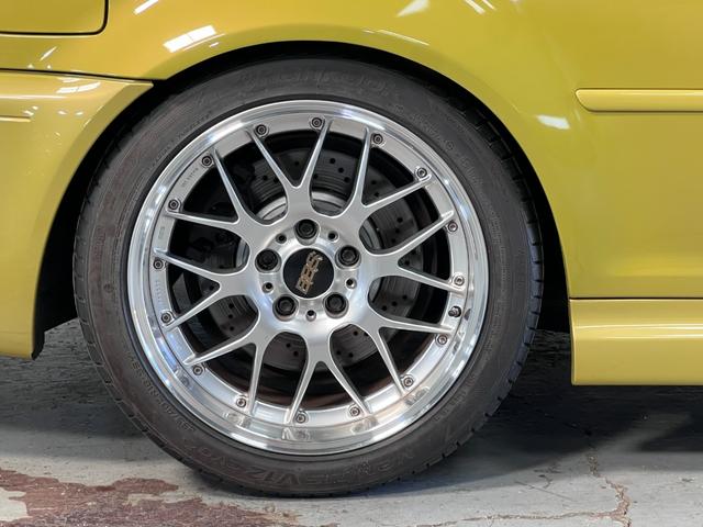 M3 M3クーペ M3クーペ(5名)左ハンドル/6速MT/サンルーフ/フェニックスイエロー/直列6気筒エンジン/BBS18インチアルミホイール/ETC/イエローレザー内装(19枚目)