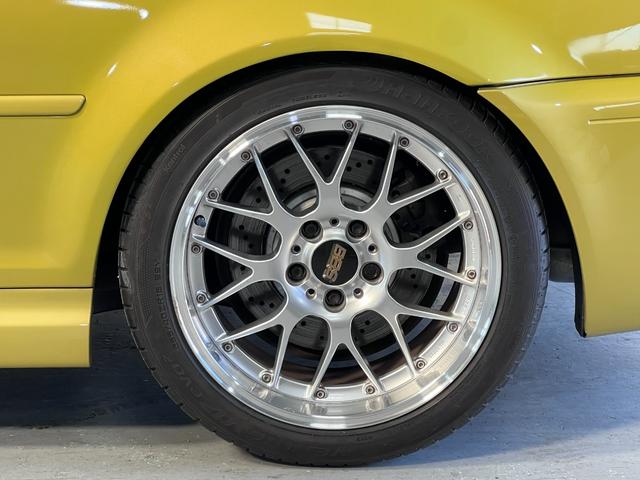 M3 M3クーペ M3クーペ(5名)左ハンドル/6速MT/サンルーフ/フェニックスイエロー/直列6気筒エンジン/BBS18インチアルミホイール/ETC/イエローレザー内装(20枚目)