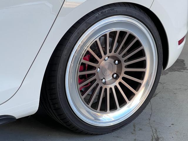 ゴルフ ＧＴＩ　ＧＴＩ（５名）ディスプレイオーディオ／ＡＩＲＬＩＦＴエアサス／ＰＯＫＡＬアルミホイール／６速ＤＳＧ／ターボ／パドルシフト／ＢＬＵＥＴＯＯＴＨ／パワーウインドウ／ＬＥＤフォグランプ（30枚目）