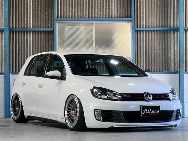 ゴルフ ＧＴＩ　ＧＴＩ（５名）ディスプレイオーディオ／ＡＩＲＬＩＦＴエアサス／ＰＯＫＡＬアルミホイール／６速ＤＳＧ／ターボ／パドルシフト／ＢＬＵＥＴＯＯＴＨ／パワーウインドウ／ＬＥＤフォグランプ（31枚目）