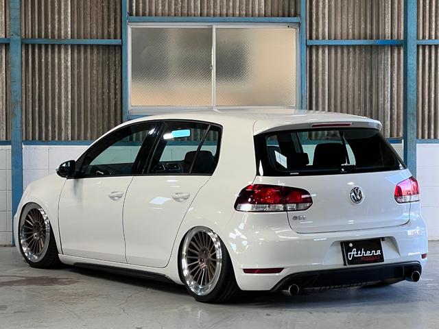 ゴルフ ＧＴＩ　ＧＴＩ（５名）ディスプレイオーディオ／ＡＩＲＬＩＦＴエアサス／ＰＯＫＡＬアルミホイール／６速ＤＳＧ／ターボ／パドルシフト／ＢＬＵＥＴＯＯＴＨ／パワーウインドウ／ＬＥＤフォグランプ（44枚目）