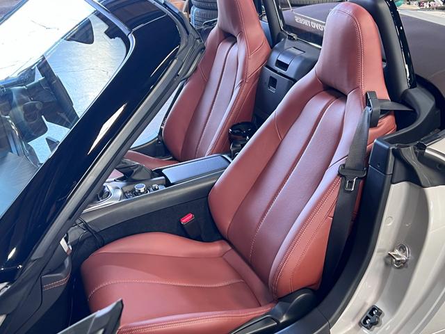 ロードスター ブラウン・トップ Apple carplay/Airforceエアサス・スーパーパフォーマンス/シェブロンホイール/TOYOプロクセスタイヤ/純正ホイール/バックカメラ/ETC/クリアランスソナー/6速MT(4枚目)