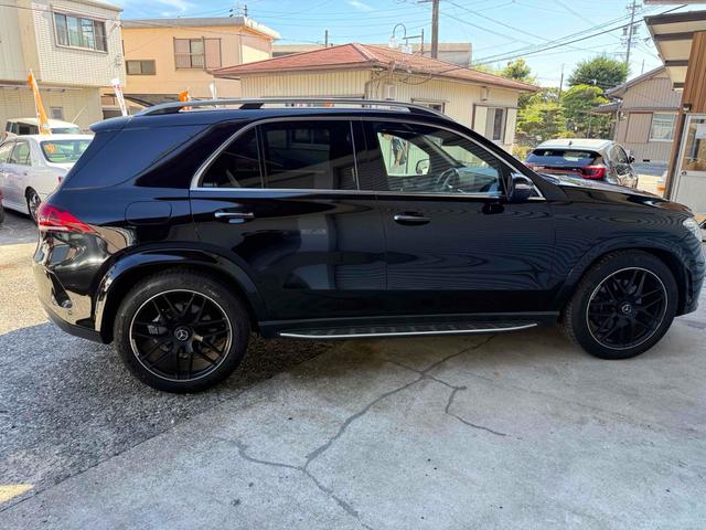 ＧＬＥ ＧＬＥ４００ｄ　４マチックスポーツ　４ＷＤ　ドライブレコーダー　３６０°カメラ　パノラミックススライディングルーフ　全席パワーシート、シートヒーター　ブルメスターサウンド　置くだけ充電　温冷機能付きカップホルダー　ＡＭＧ２２ＡＷ（11枚目）