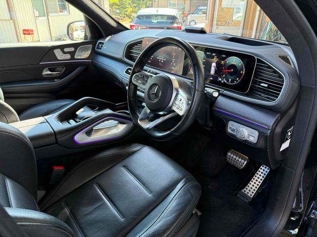 ＧＬＥ ＧＬＥ４００ｄ　４マチックスポーツ　４ＷＤ　ドライブレコーダー　３６０°カメラ　パノラミックススライディングルーフ　全席パワーシート、シートヒーター　ブルメスターサウンド　置くだけ充電　温冷機能付きカップホルダー　ＡＭＧ２２ＡＷ（16枚目）