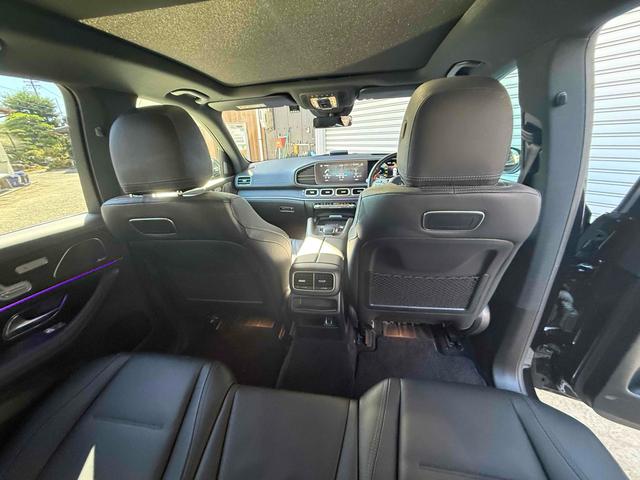 ＧＬＥ ＧＬＥ４００ｄ　４マチックスポーツ　４ＷＤ　ドライブレコーダー　３６０°カメラ　パノラミックススライディングルーフ　全席パワーシート、シートヒーター　ブルメスターサウンド　置くだけ充電　温冷機能付きカップホルダー　ＡＭＧ２２ＡＷ（19枚目）